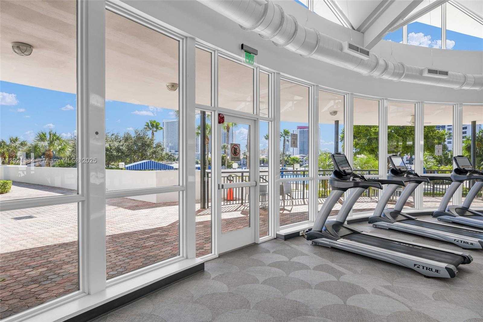 Small Image of 2500 PARKVIEW DR #2411, Hallandale Beach Number 56