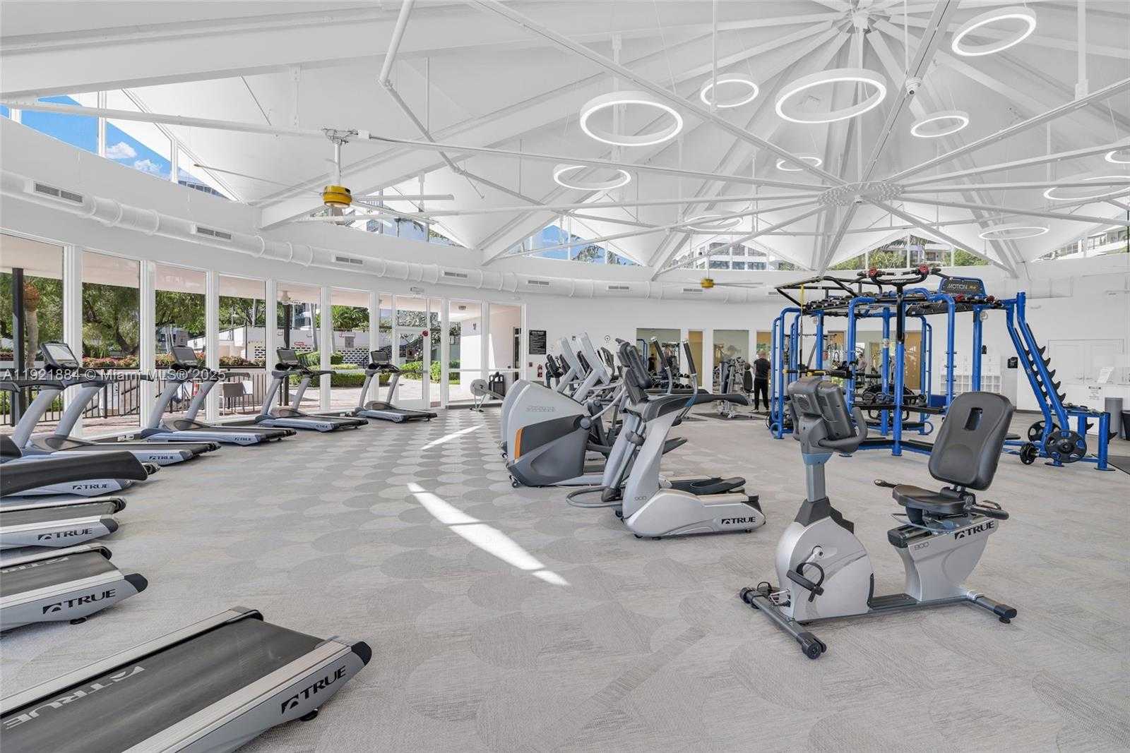 Small Image of 2500 PARKVIEW DR #2411, Hallandale Beach Number 57