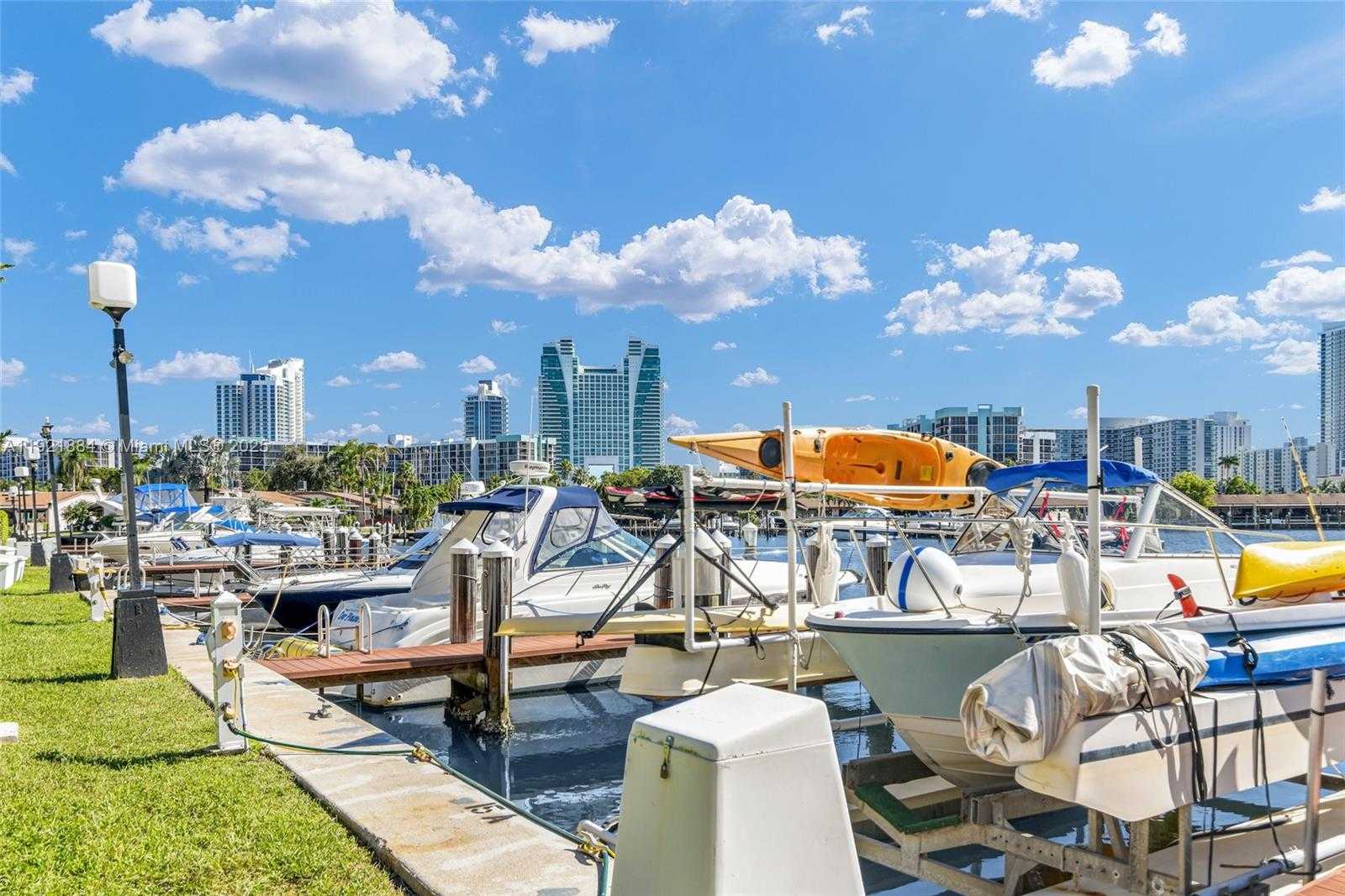 Small Image of 2500 PARKVIEW DR #2411, Hallandale Beach Number 68