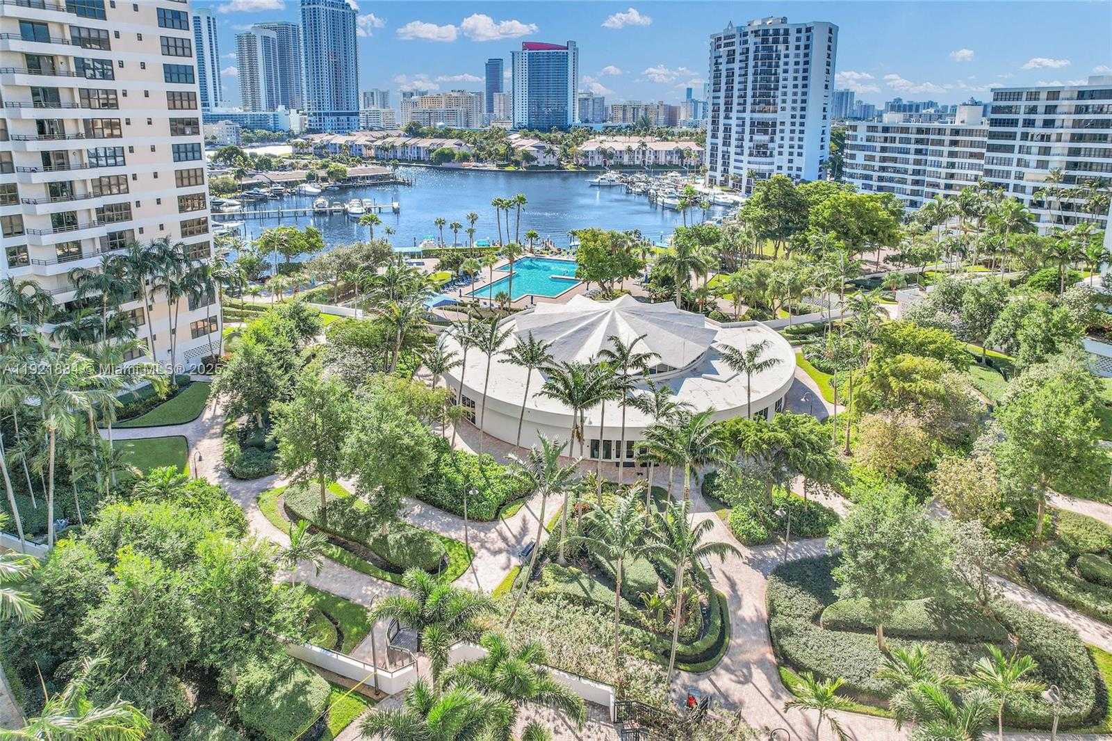 Small Image of 2500 PARKVIEW DR #2411, Hallandale Beach Number 71