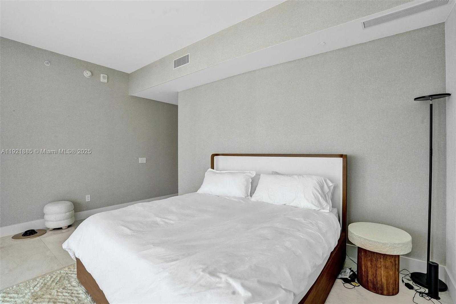 Small Image of 18975 COLLINS AVE #5205, Sunny Isles Beach Number 16