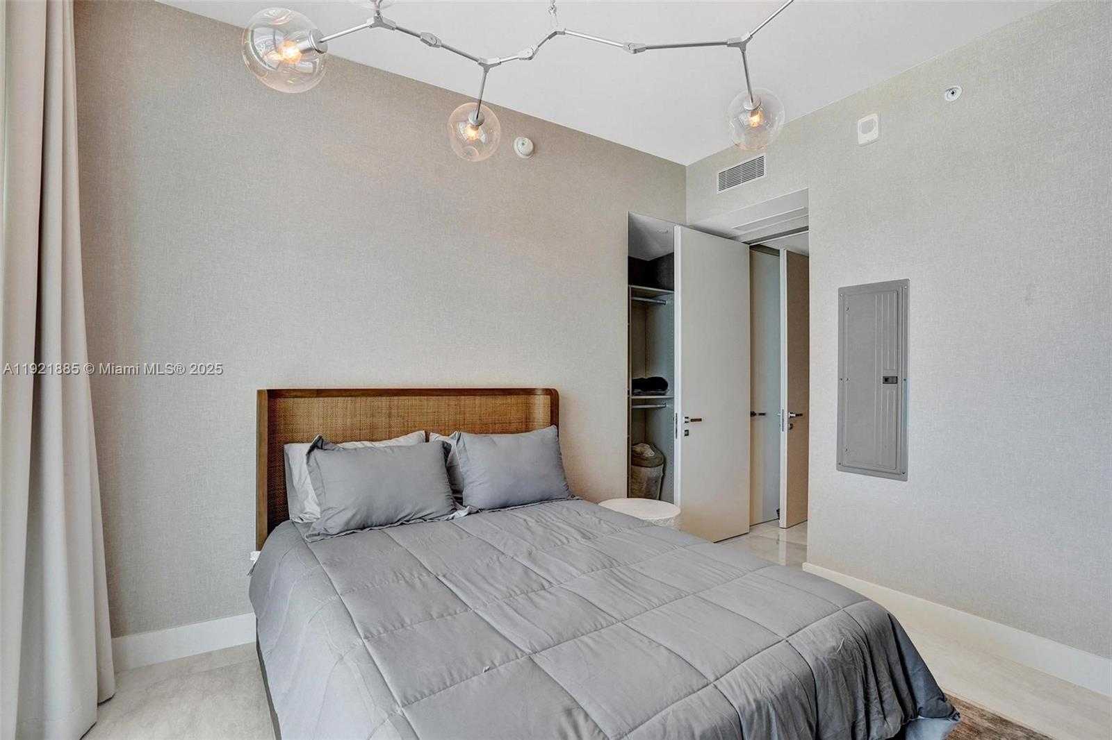 Small Image of 18975 COLLINS AVE #5205, Sunny Isles Beach Number 22