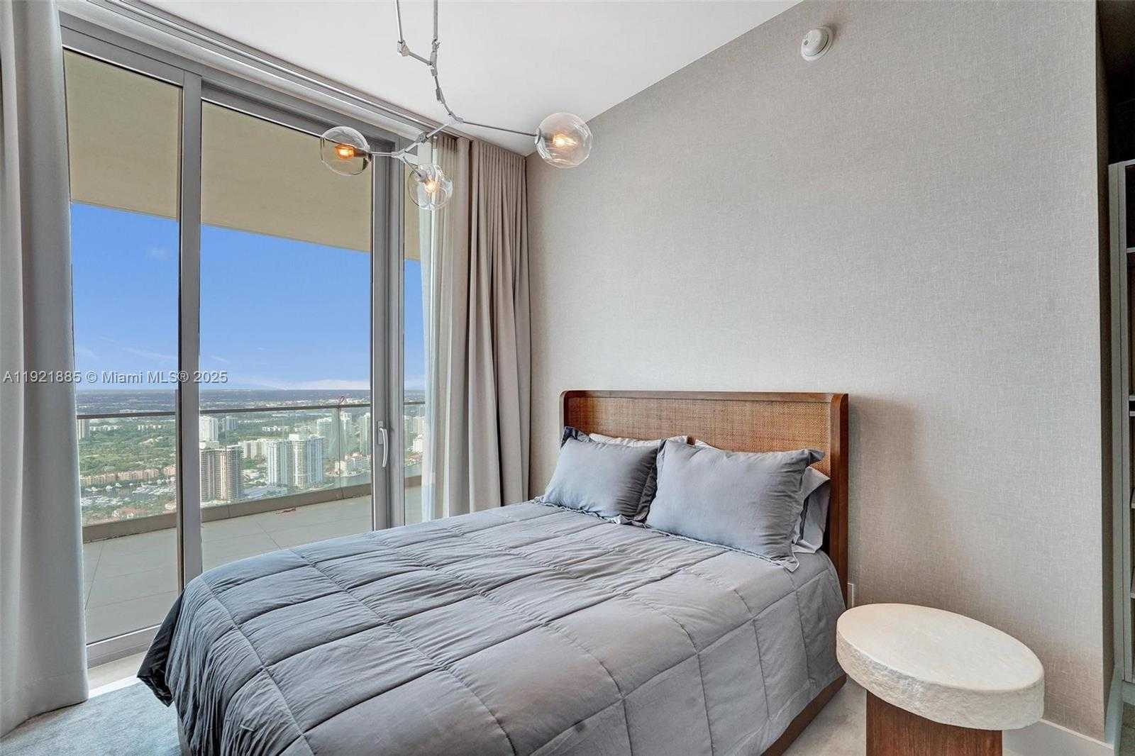 Small Image of 18975 COLLINS AVE #5205, Sunny Isles Beach Number 23