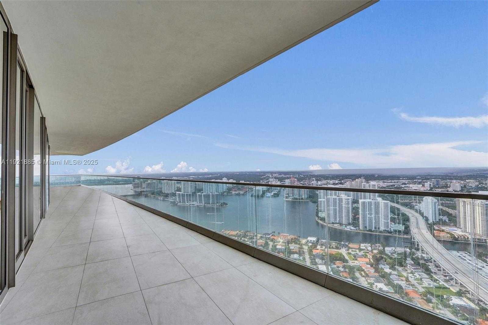 Small Image of 18975 COLLINS AVE #5205, Sunny Isles Beach Number 35