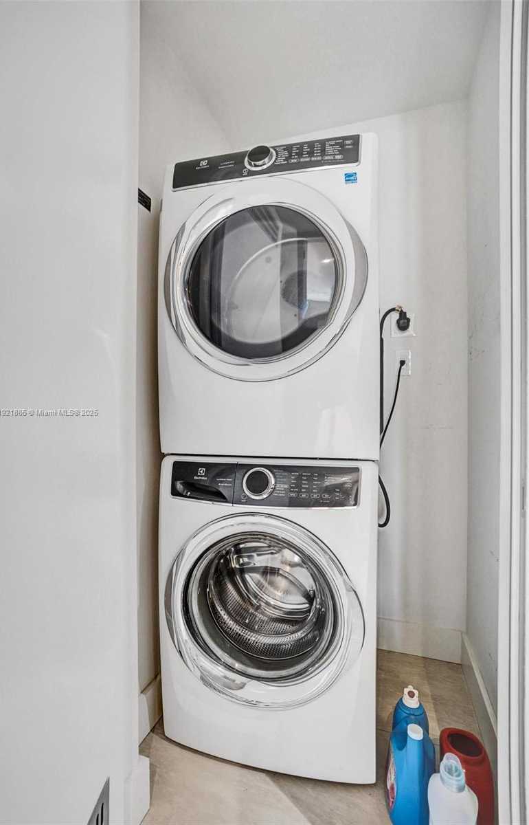 Small Image of 18975 COLLINS AVE #5205, Sunny Isles Beach Number 40