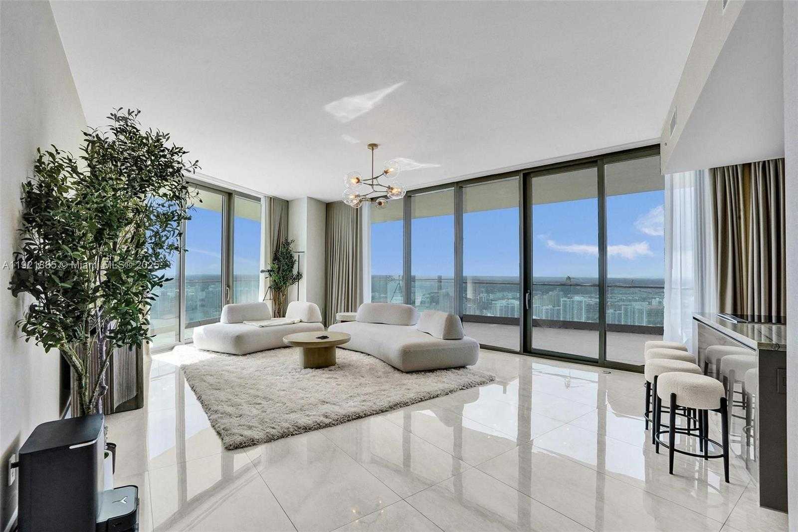 Small Image of 18975 COLLINS AVE #5205, Sunny Isles Beach Number 6