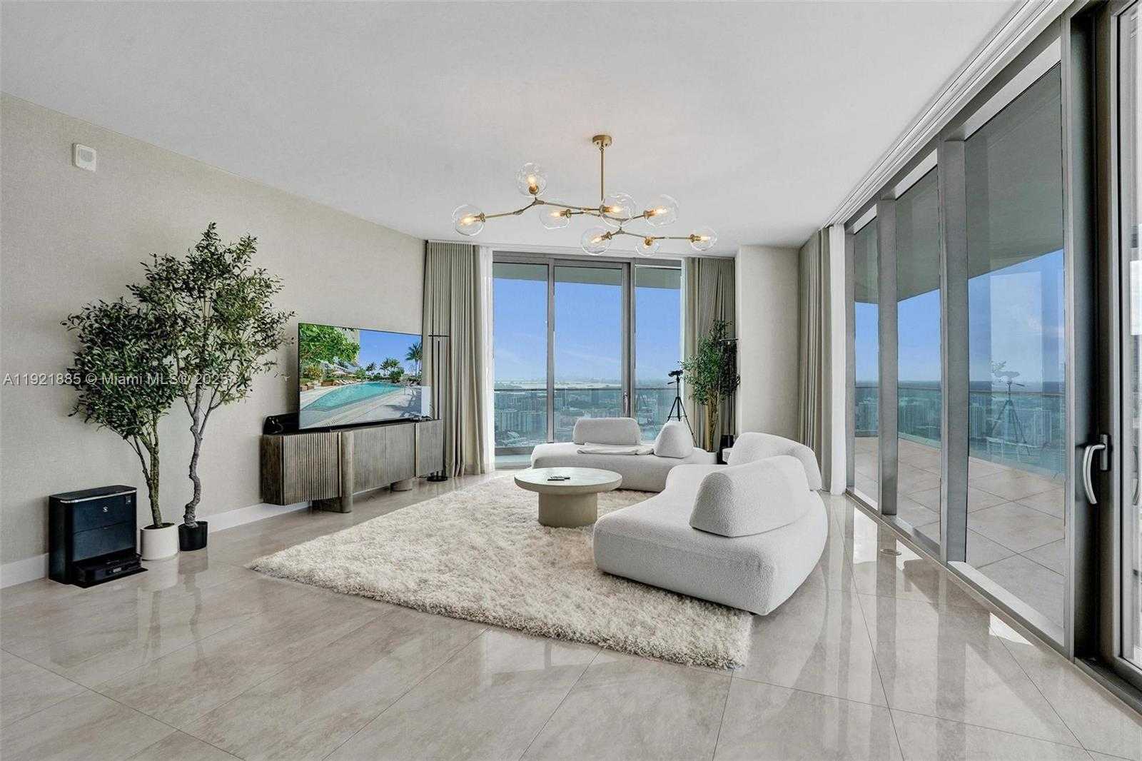 Small Image of 18975 COLLINS AVE #5205, Sunny Isles Beach Number 7