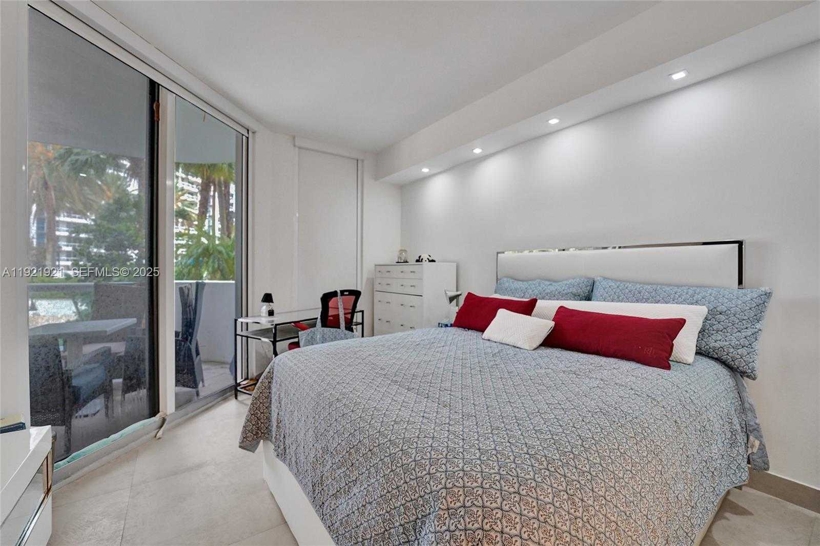 Small Image of 21200 THE POINT #403, Aventura Number 59