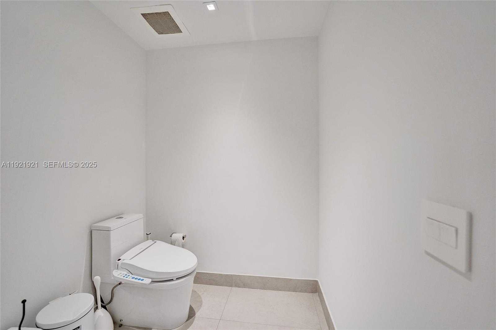 Small Image of 21200 THE POINT #403, Aventura Number 67