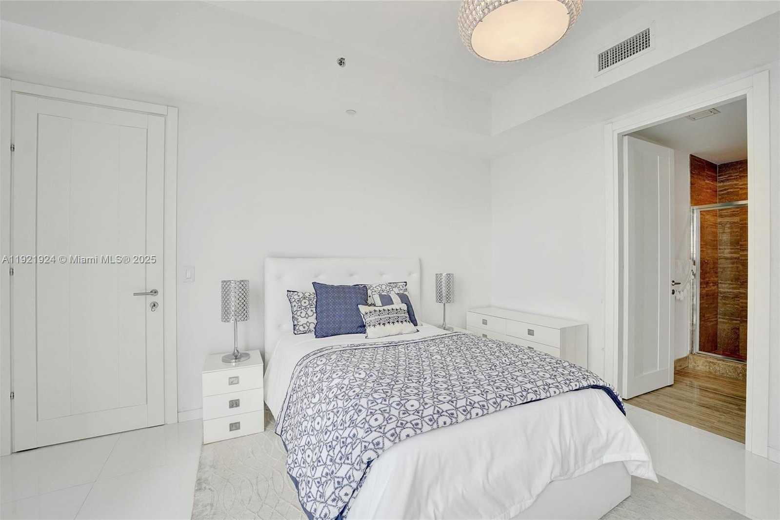 Small Image of 15811 COLLINS AVE #1601, Sunny Isles Beach Number 16