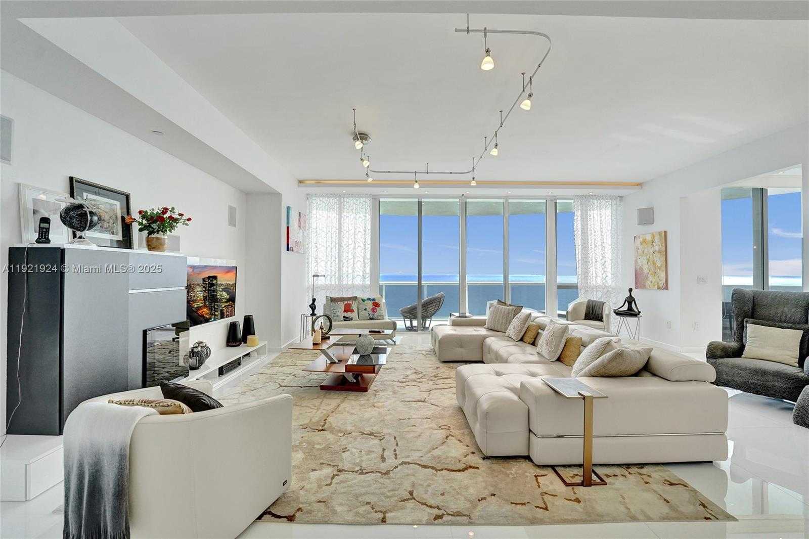 Small Image of 15811 COLLINS AVE #1601, Sunny Isles Beach Number 8