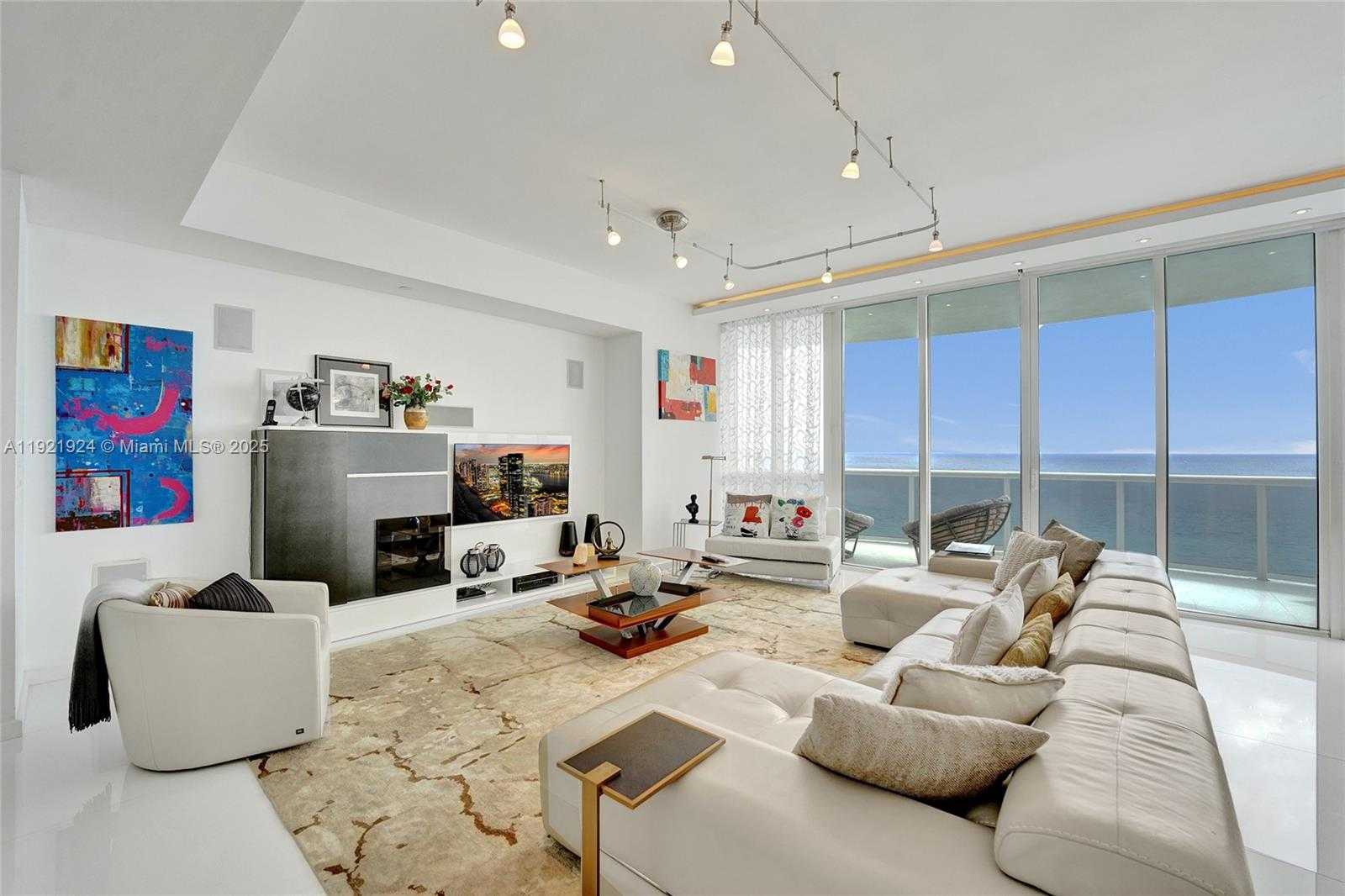 Small Image of 15811 COLLINS AVE #1601, Sunny Isles Beach Number 9