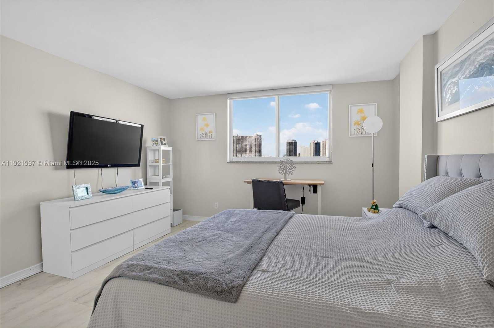 Small Image of 3703 NORTH EAST 166TH ST #904, North Miami Beach Number 19