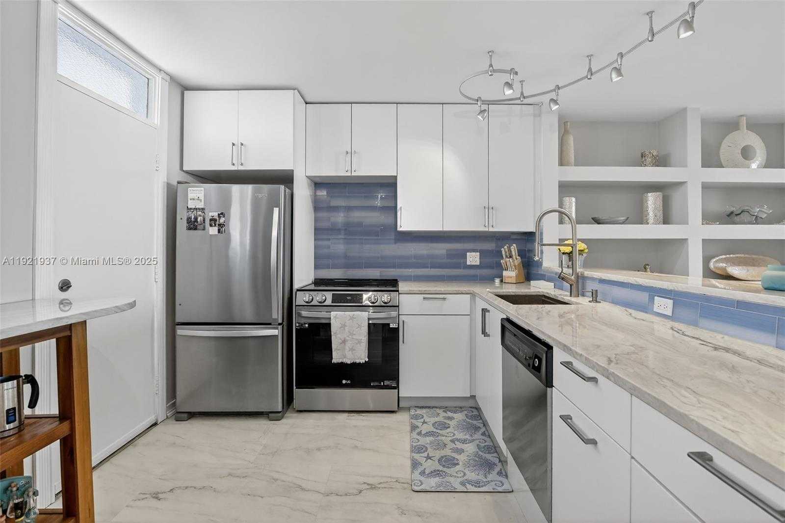 Small Image of 3703 NORTH EAST 166TH ST #904, North Miami Beach Number 5