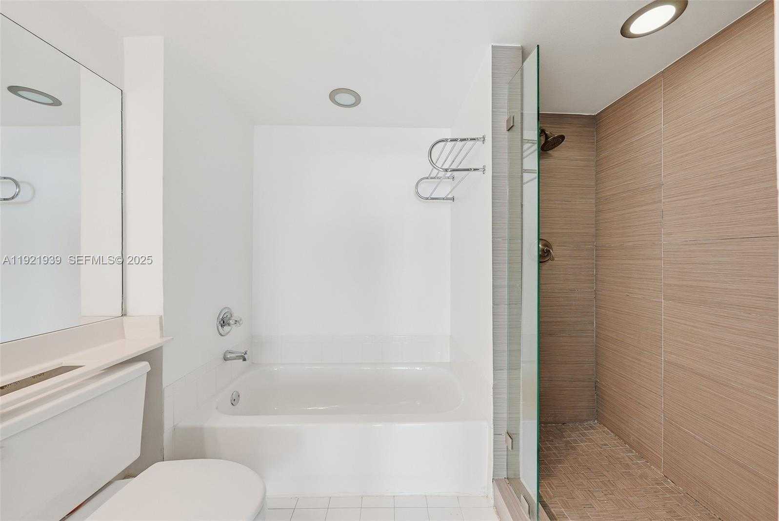 Small Image of 650 WEST AVE #2209, Miami Beach Number 28