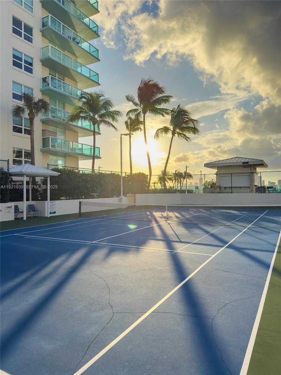 Small Image of 650 WEST AVE #2209, Miami Beach Number 39