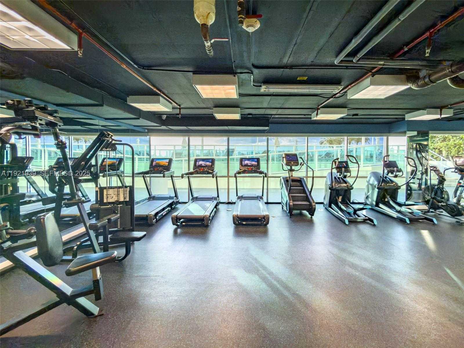 Small Image of 650 WEST AVE #2209, Miami Beach Number 42