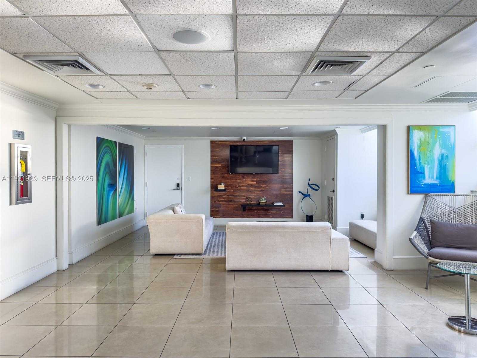 Small Image of 650 WEST AVE #2209, Miami Beach Number 45