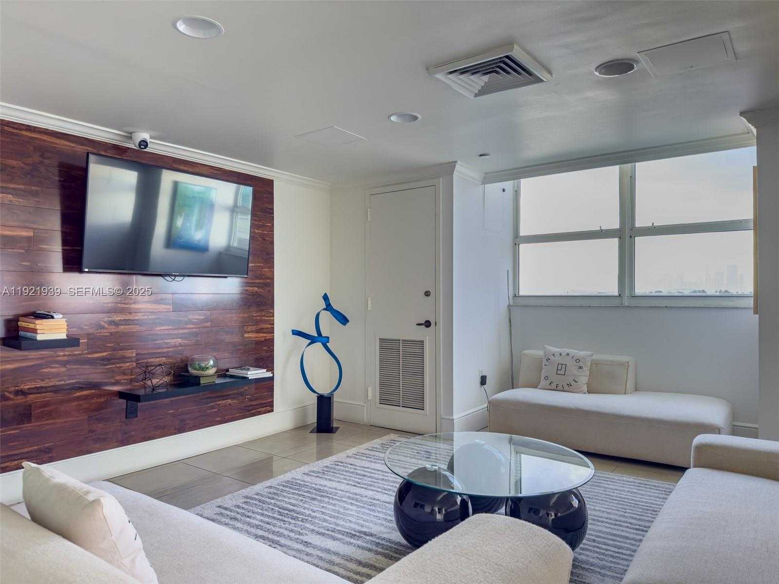 Small Image of 650 WEST AVE #2209, Miami Beach Number 47