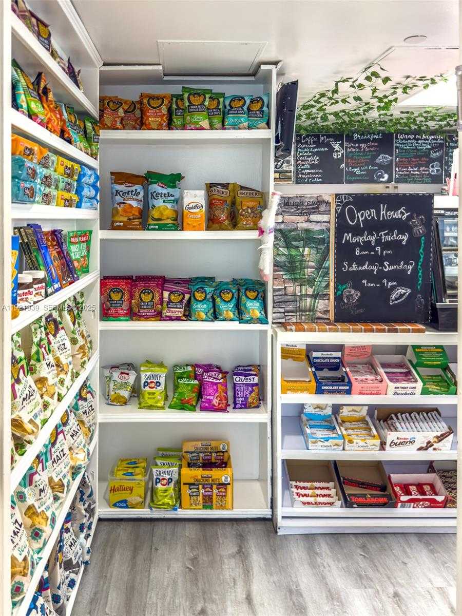 Small Image of 650 WEST AVE #2209, Miami Beach Number 57