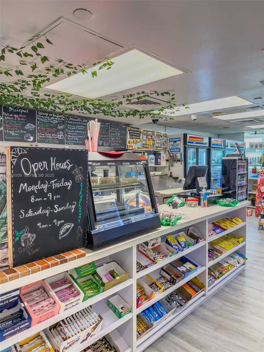 Small Image of 650 WEST AVE #2209, Miami Beach Number 58