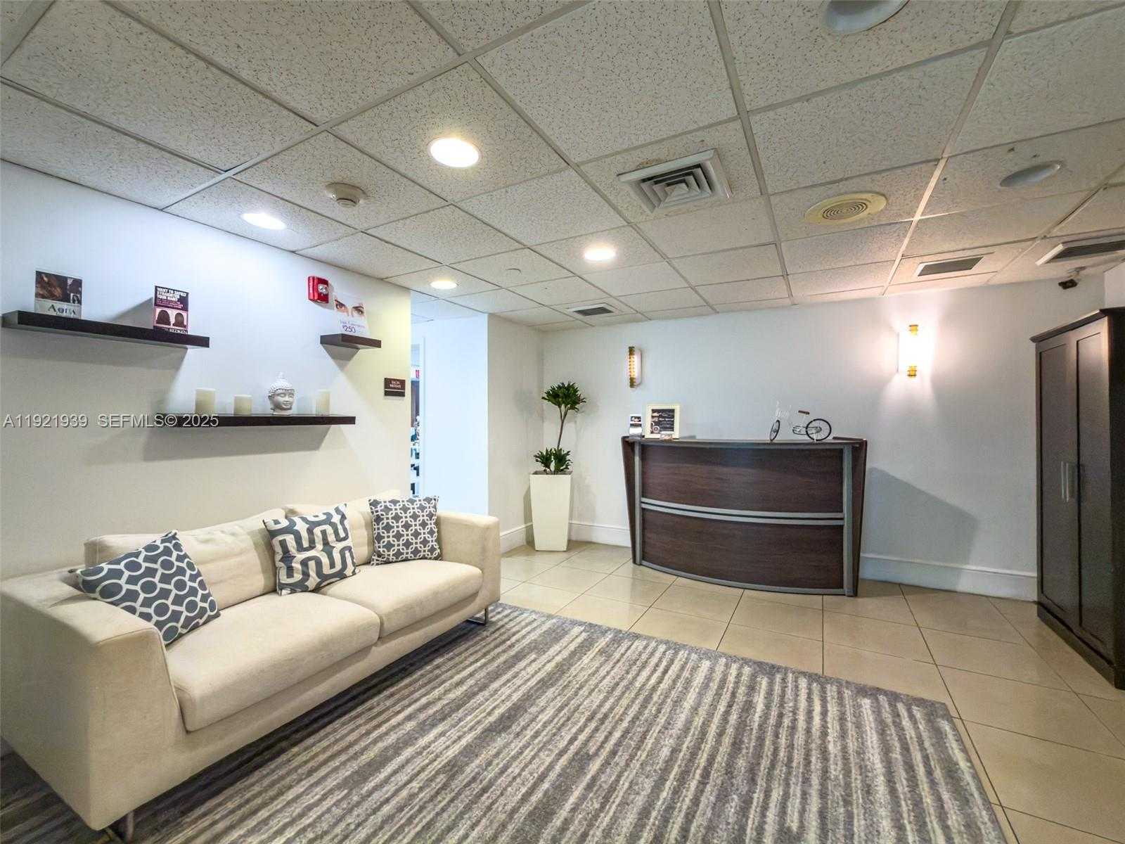 Small Image of 650 WEST AVE #2209, Miami Beach Number 59