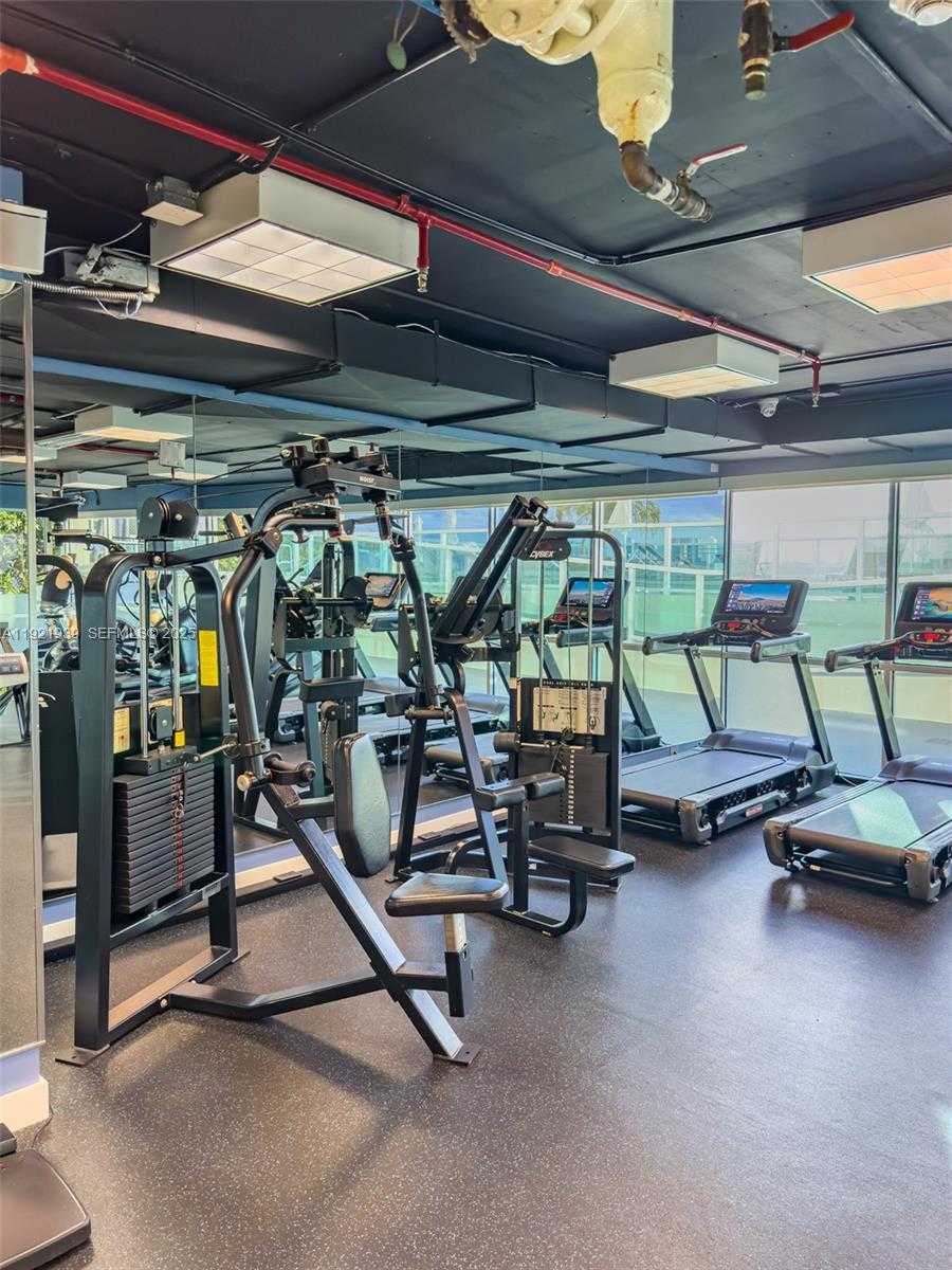 Small Image of 650 WEST AVE #2209, Miami Beach Number 60