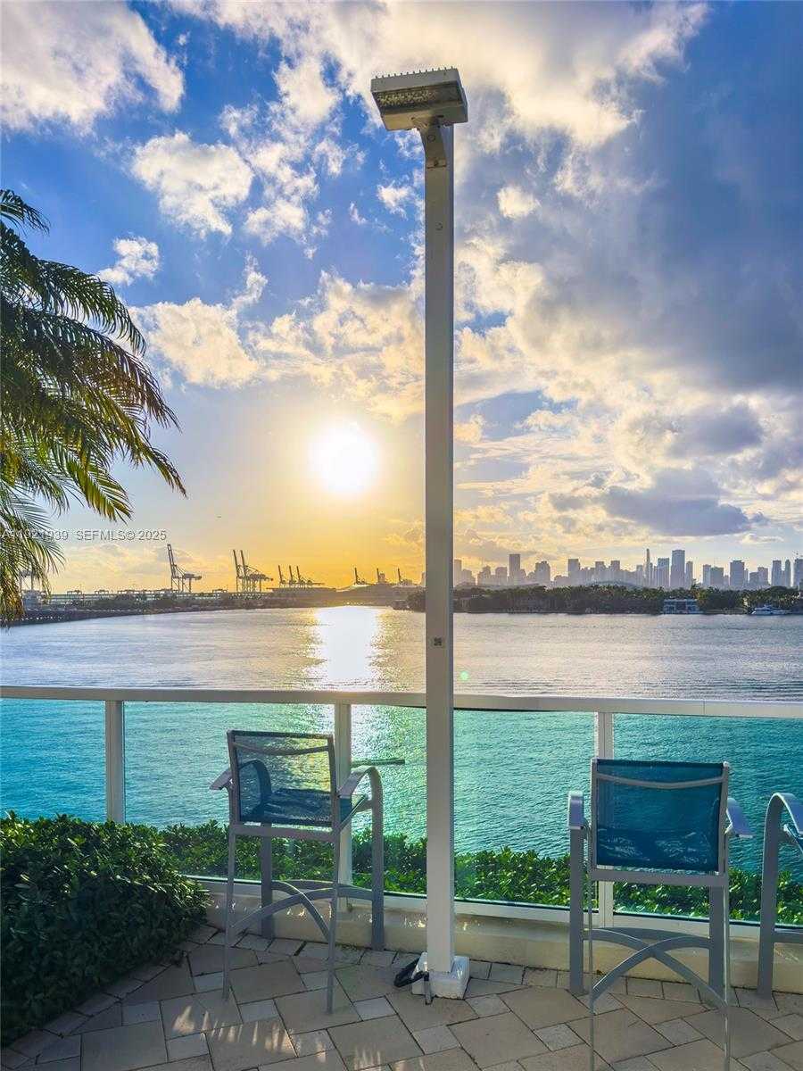 Small Image of 650 WEST AVE #2209, Miami Beach Number 63