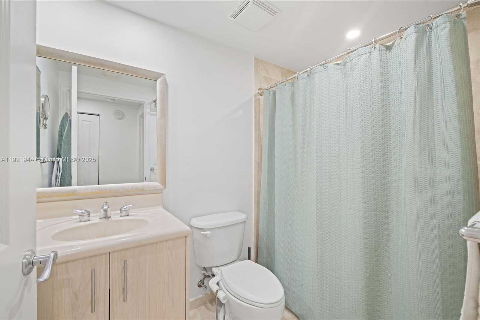 Small Image of 7914 HARBOR ISLAND DR #303, North Bay Village Number 26