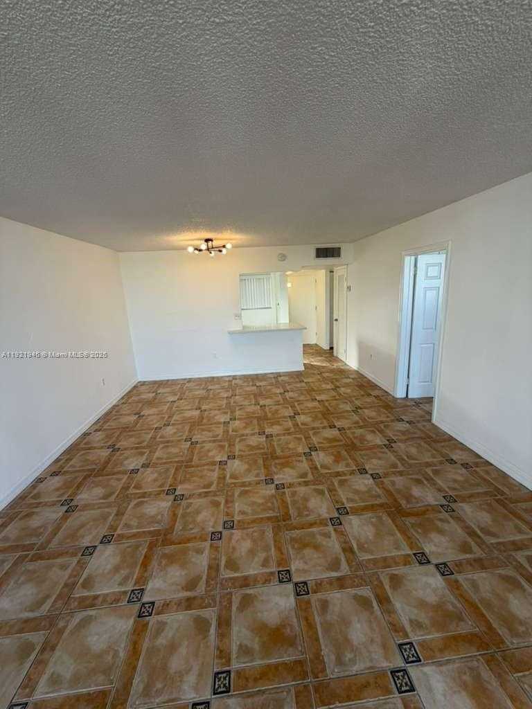 Small Image of 7850 BYRON AVE #403, Miami Beach Number 12