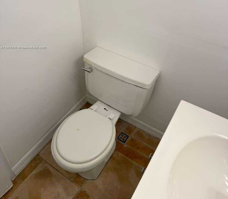 Small Image of 7850 BYRON AVE #403, Miami Beach Number 17