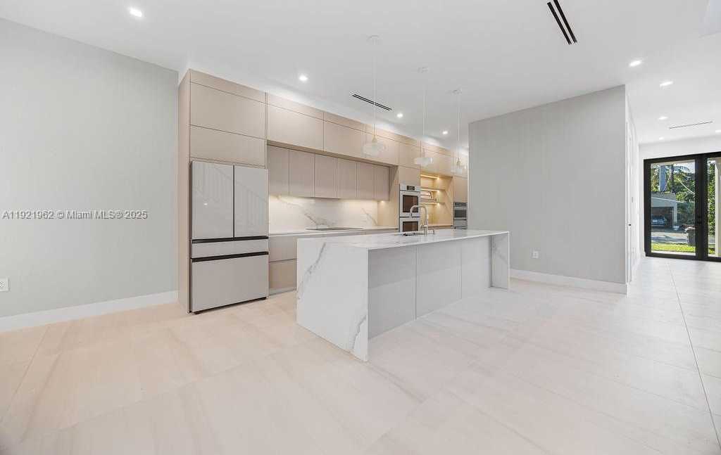 Small Image of 1222 NORTH EAST 13TH AVE, Fort Lauderdale Number 2