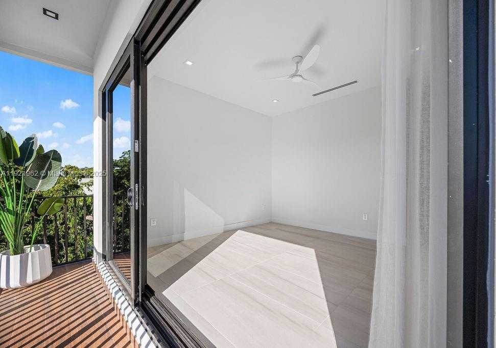 Small Image of 1222 NORTH EAST 13TH AVE, Fort Lauderdale Number 39