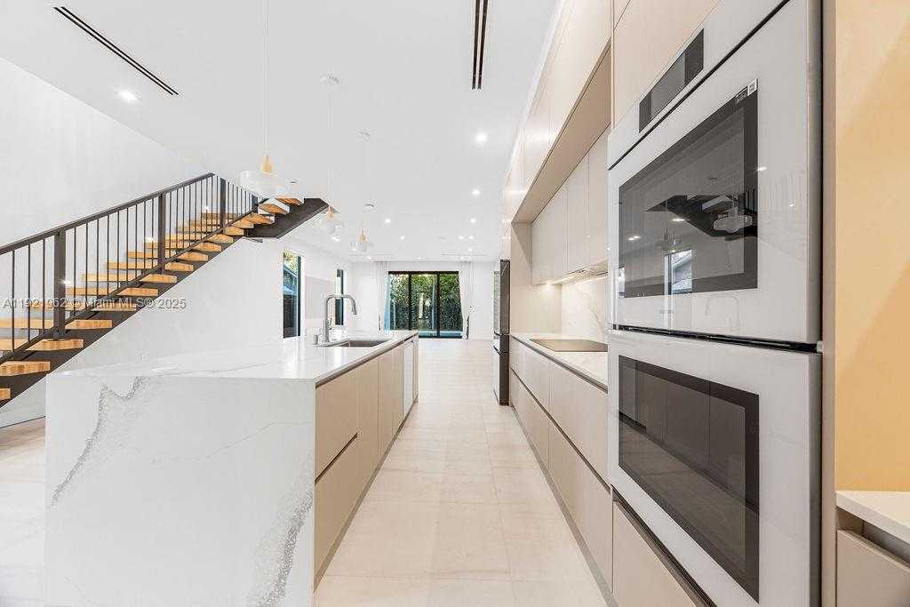 Small Image of 1222 NORTH EAST 13TH AVE, Fort Lauderdale Number 5