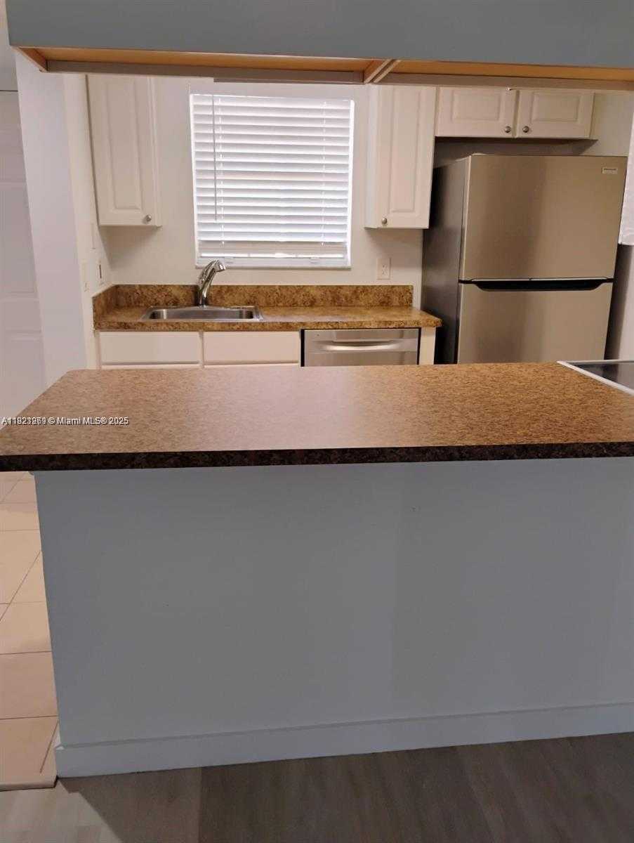 Small Image of 6332 LA COSTA DR #F, Boca Raton Number 13