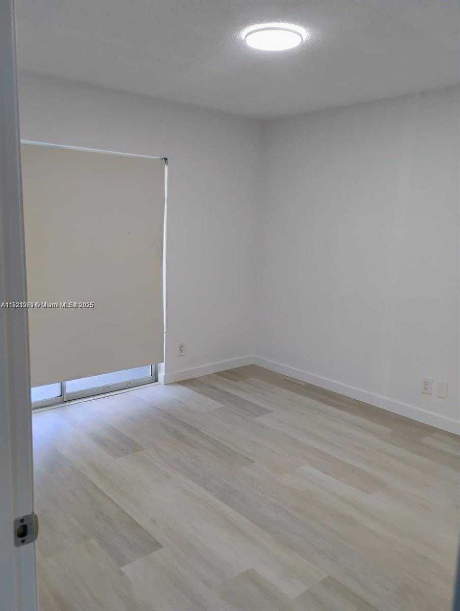 Small Image of 6332 LA COSTA DR #F, Boca Raton Number 14