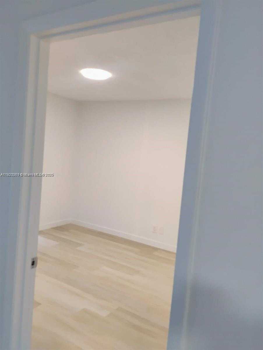 Small Image of 6332 LA COSTA DR #F, Boca Raton Number 7