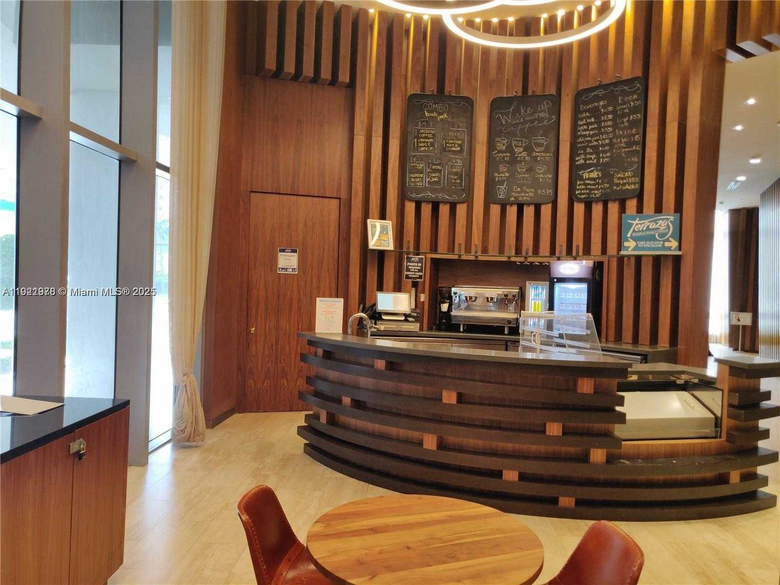 Small Image of 4111 SOUTH OCEAN DR #1506, Hollywood Number 3