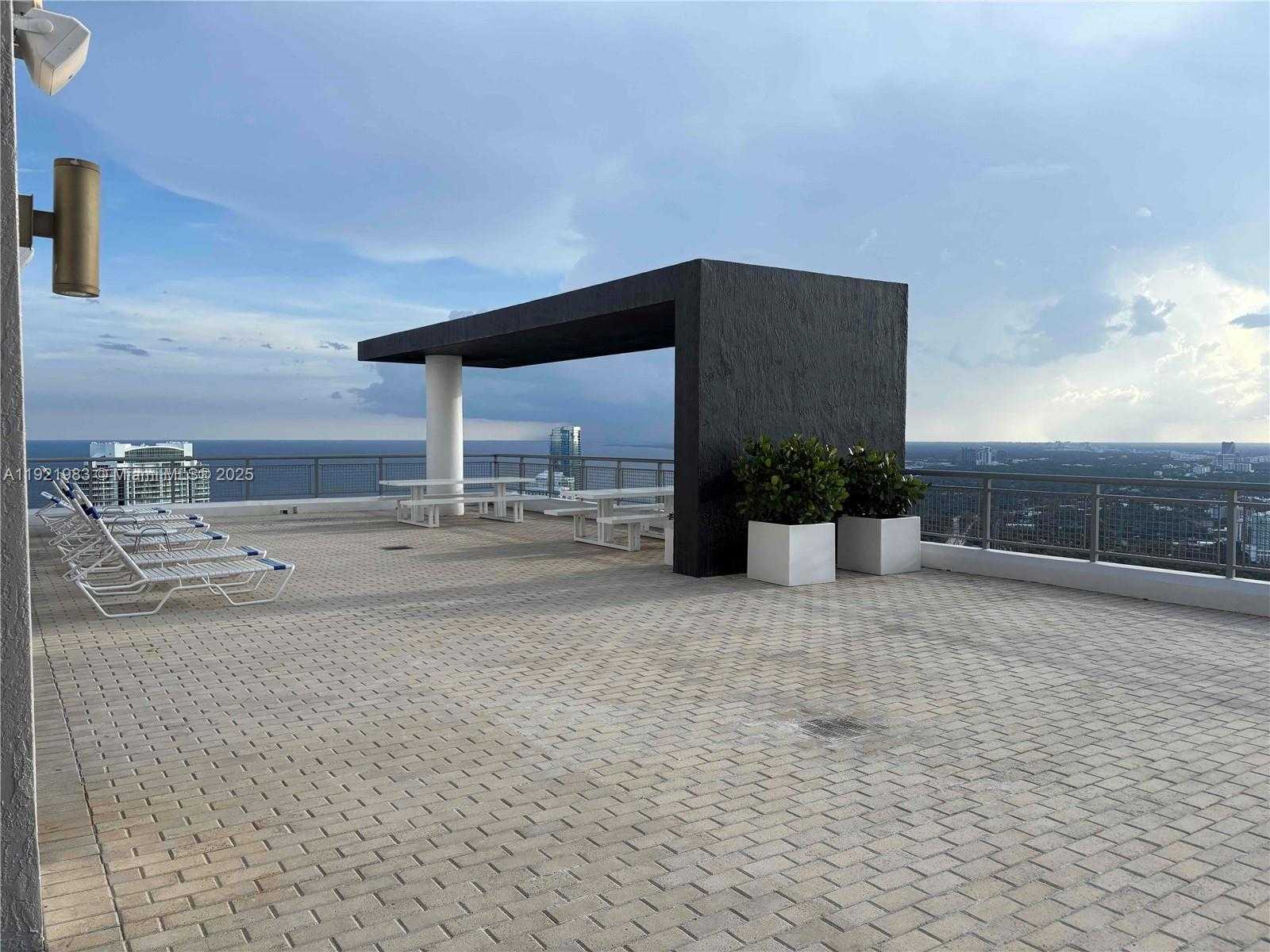 Small Image of 60 SOUTH WEST 13TH ST #4414, Miami Number 19