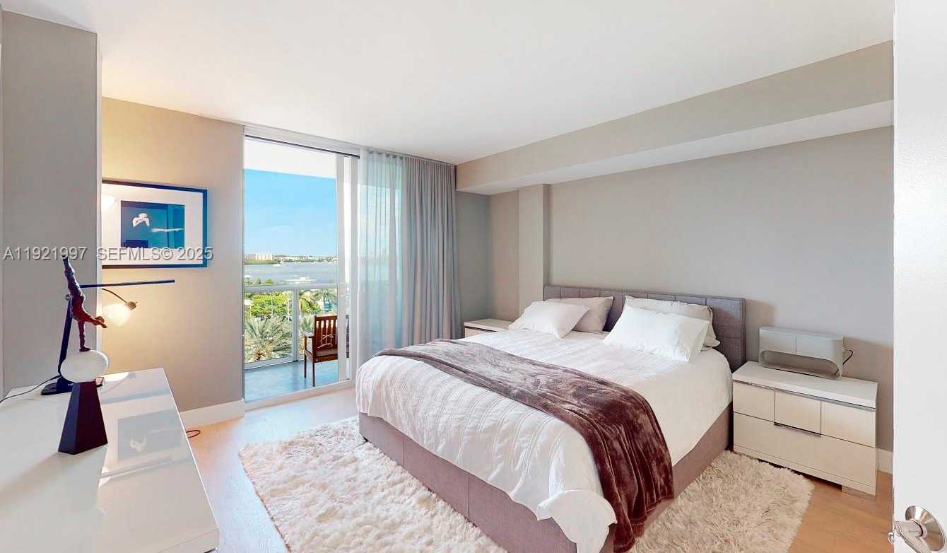 Small Image of 10275 COLLINS AVE #724, Bal Harbour Number 4