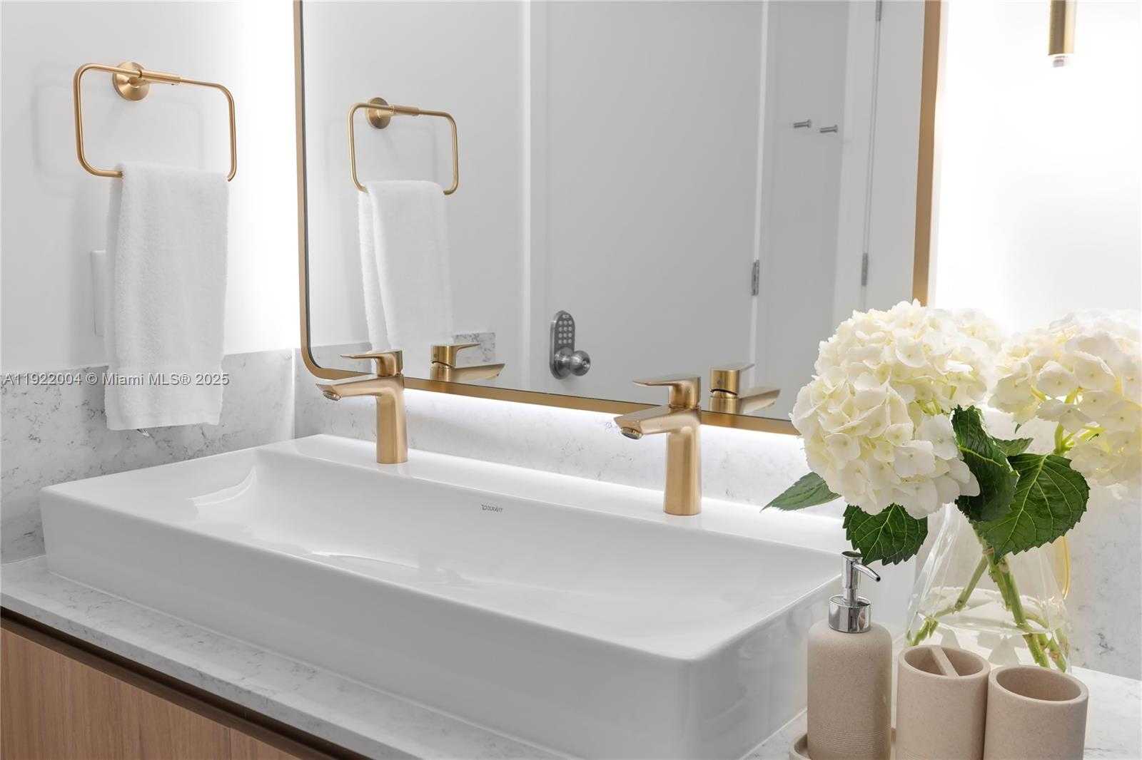 Small Image of 159 NORTH EAST 6TH ST #3002, Miami Number 18