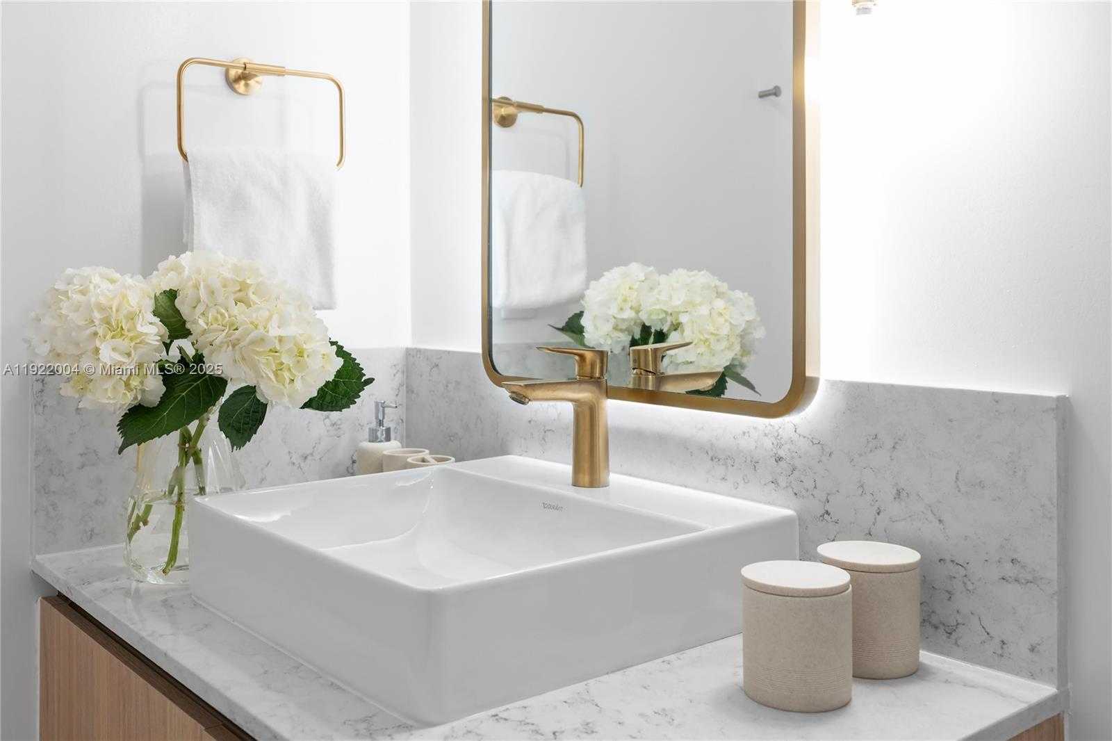 Small Image of 159 NORTH EAST 6TH ST #3002, Miami Number 28