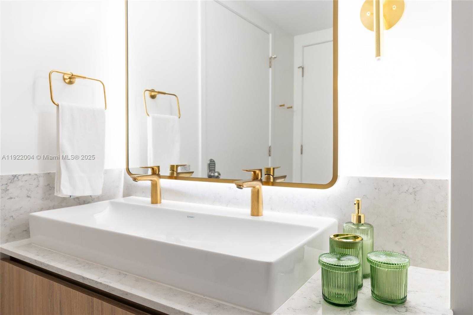 Small Image of 159 NORTH EAST 6TH ST #3002, Miami Number 38