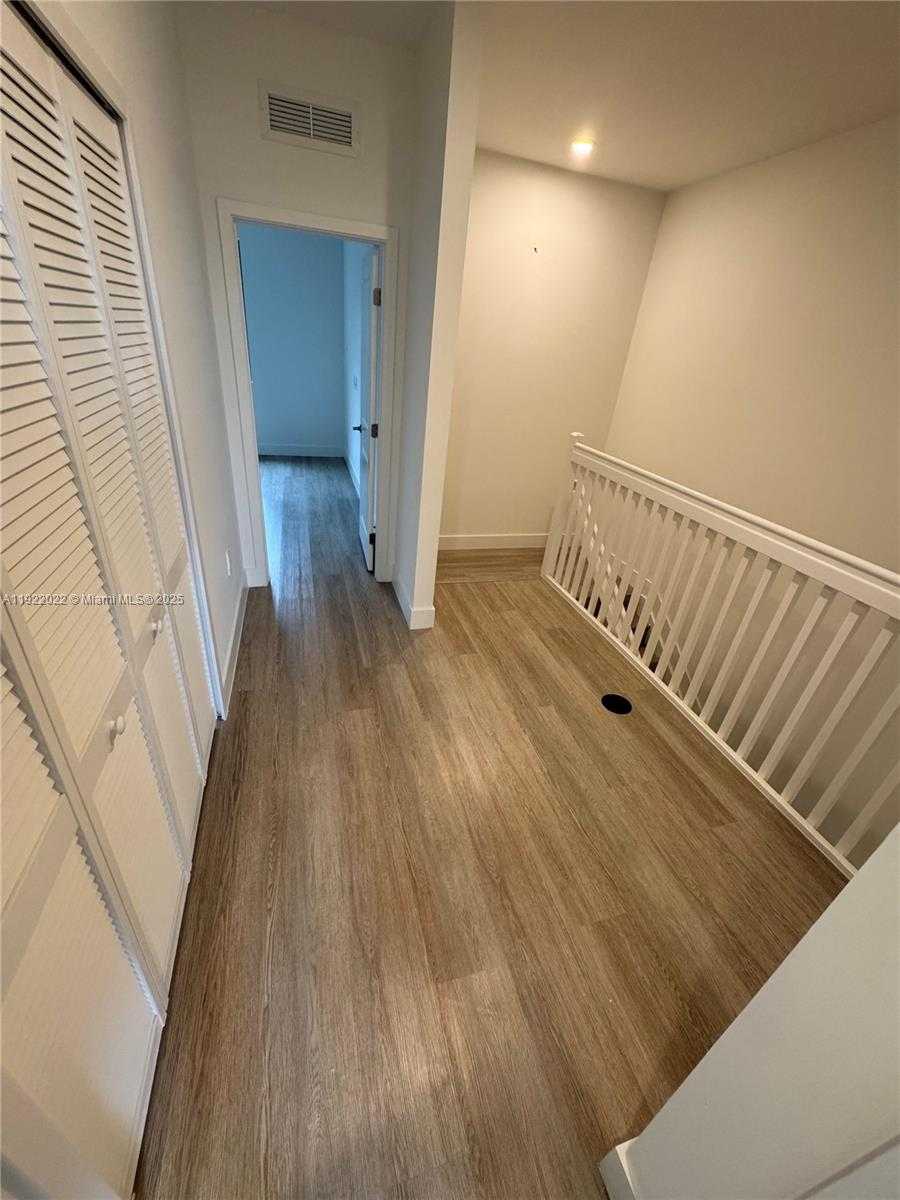 Small Image of 34423 SOUTH WEST 189TH CT, Homestead Number 14