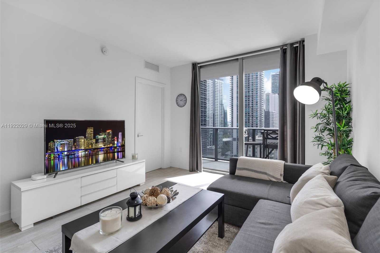 Small Image of 55 SOUTH WEST 9TH ST #1705, Miami Number 5