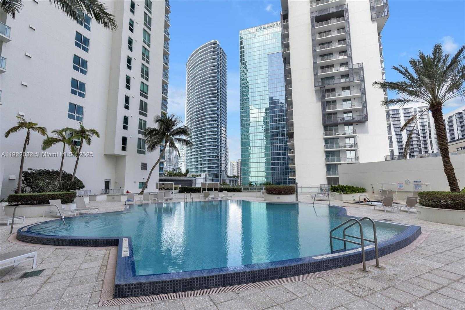 Small Image of 300 SOUTH BISCAYNE BLVD #L-822, Miami Number 31