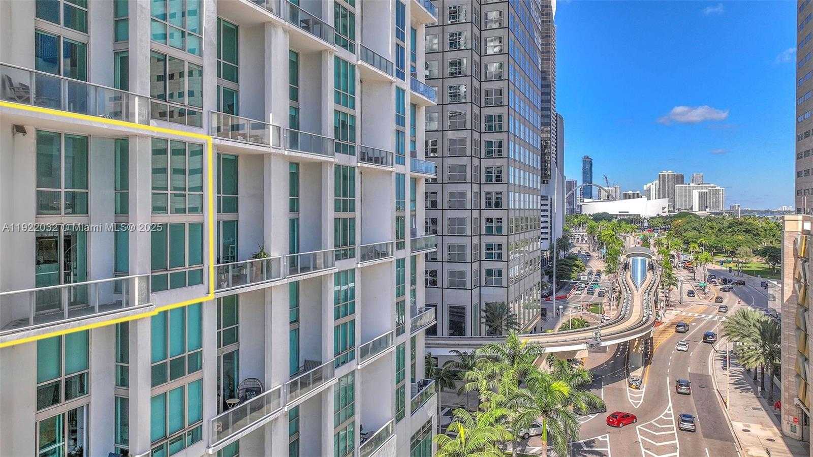 Small Image of 300 SOUTH BISCAYNE BLVD #L-822, Miami Number 4