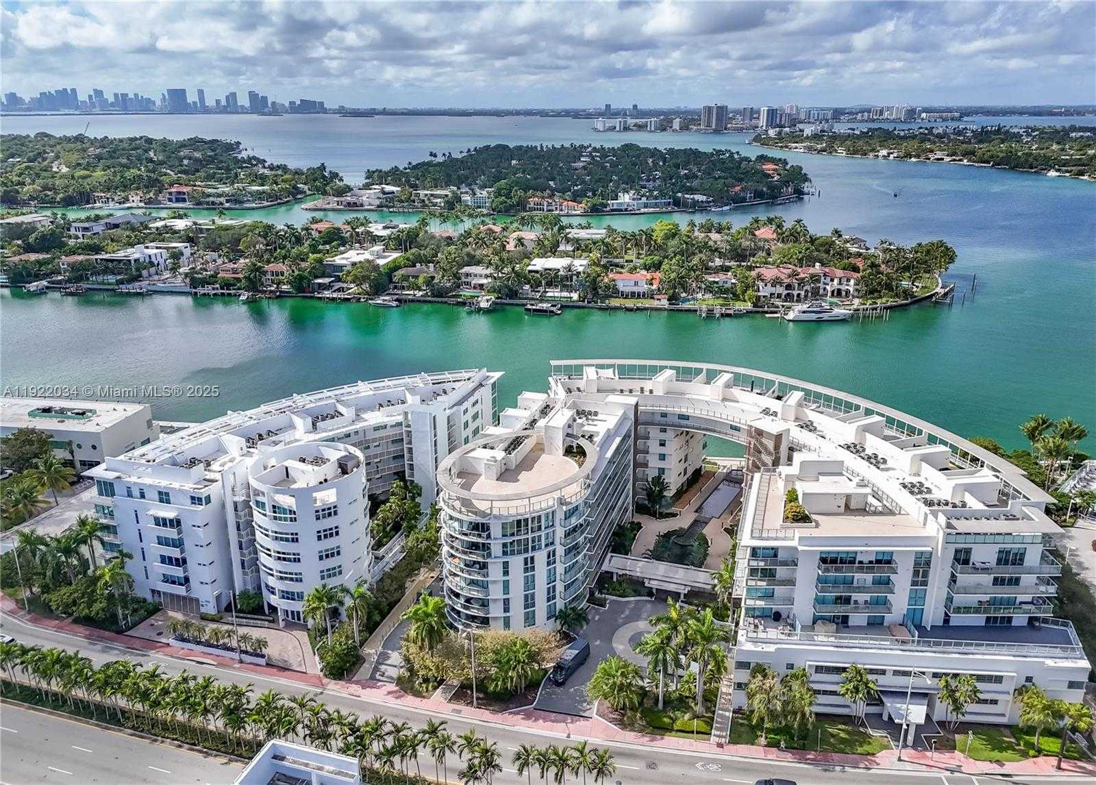 Imagen de Pequeño Objeto