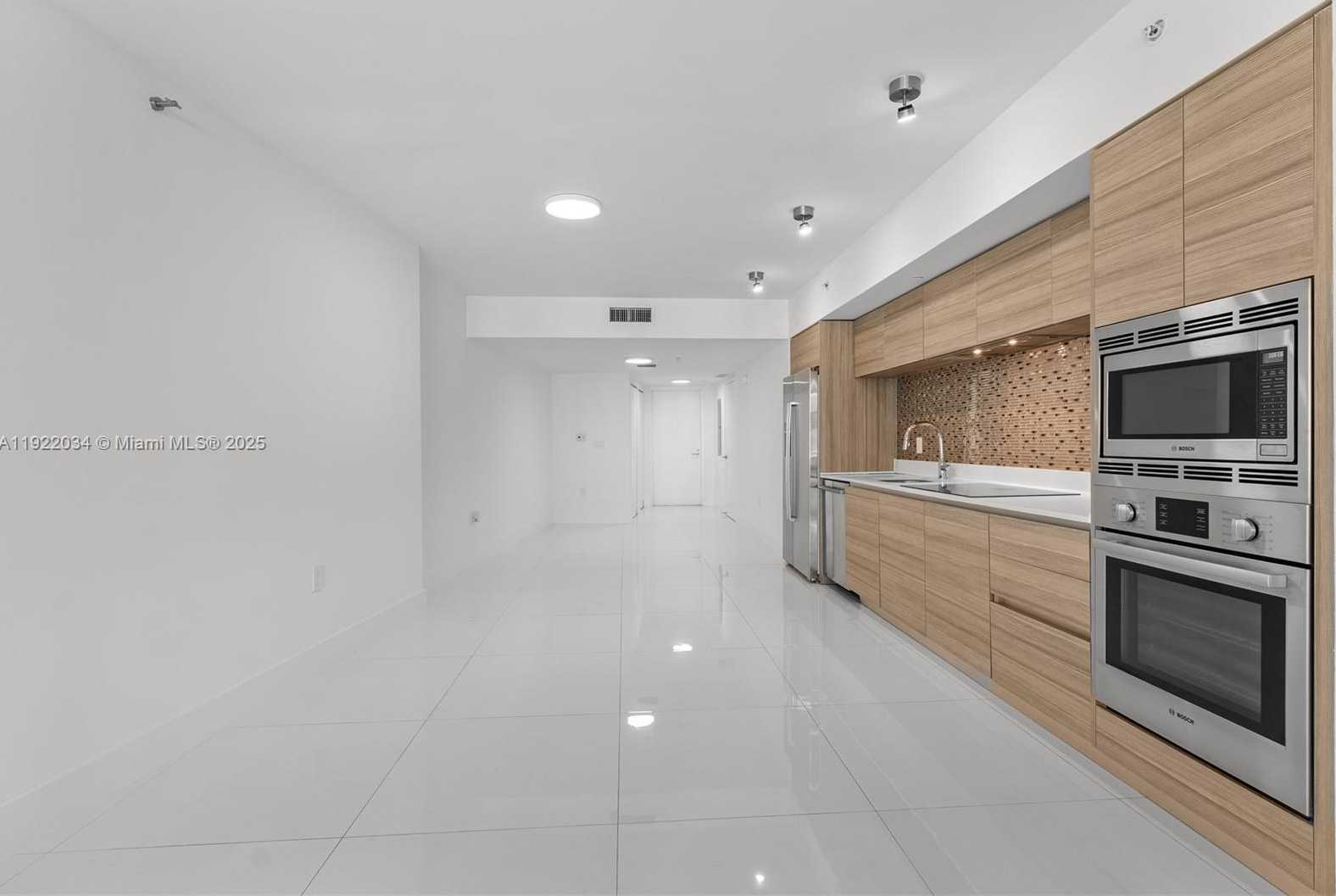 Imagen de Pequeño Objeto