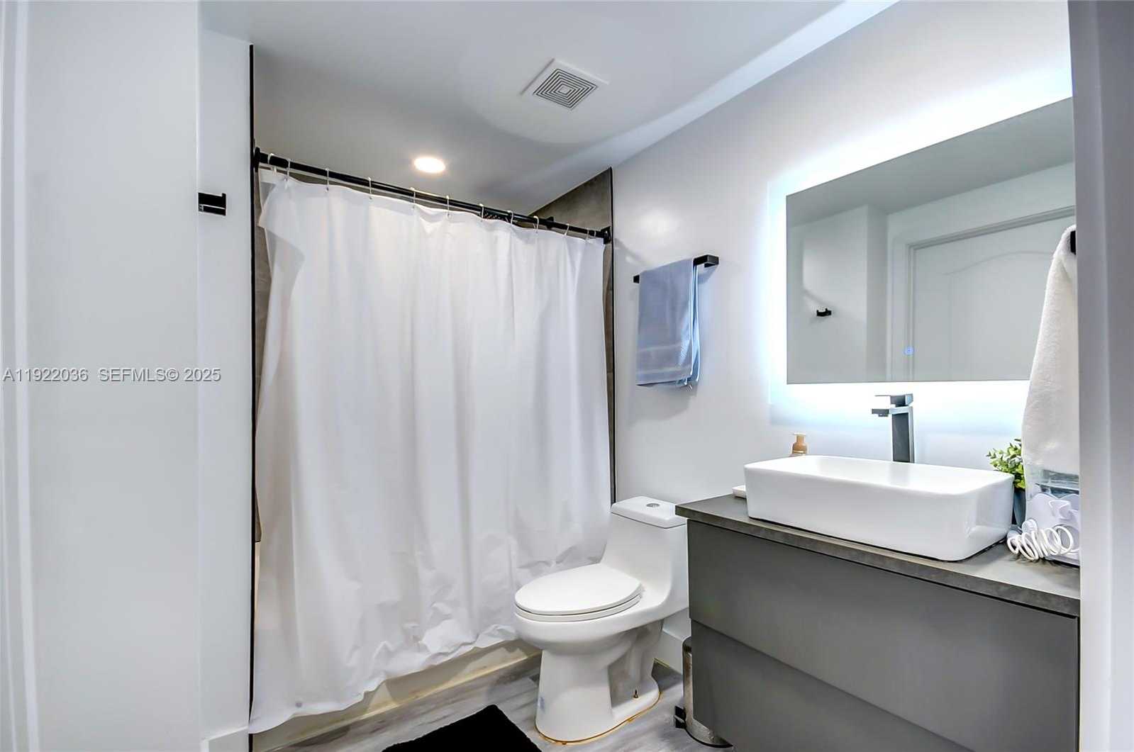 Small Image of 5077 NORTH WEST 7TH ST #1216, Miami Number 23
